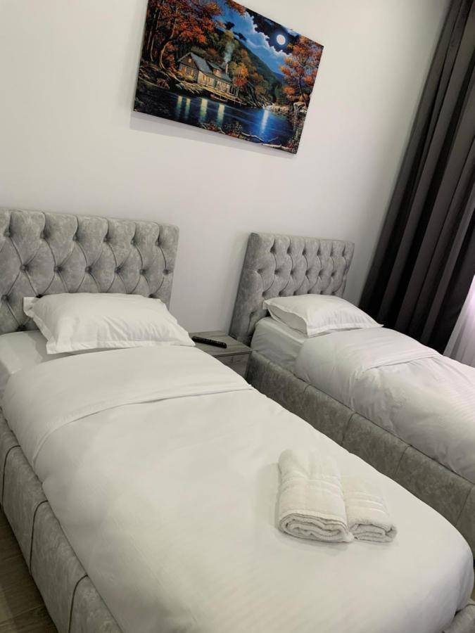 Shijak Hotel Restaurant Deso מראה חיצוני תמונה