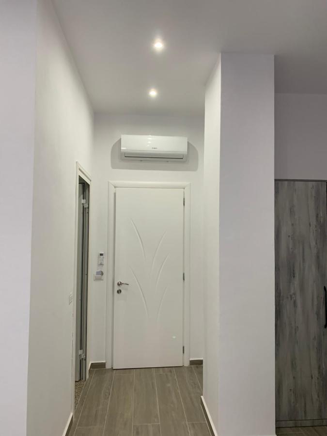 Shijak Hotel Restaurant Deso מראה חיצוני תמונה