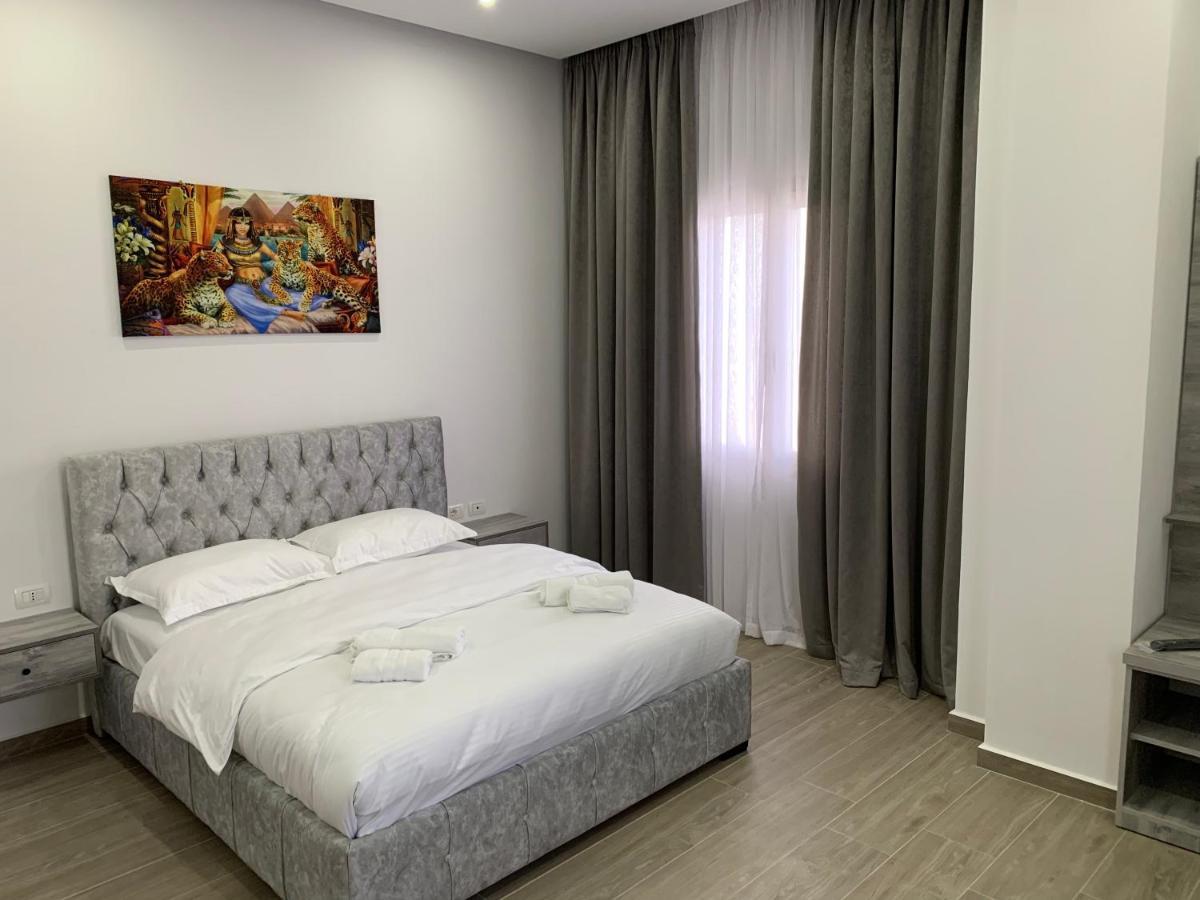 Shijak Hotel Restaurant Deso מראה חיצוני תמונה